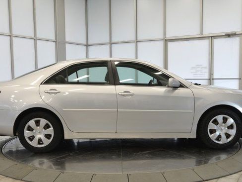 Used 2007 Toyota Camry LE image 8