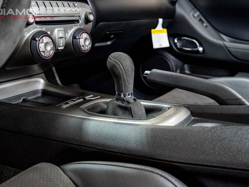 Used 2015 Chevrolet Camaro Z/28 RWD image 91