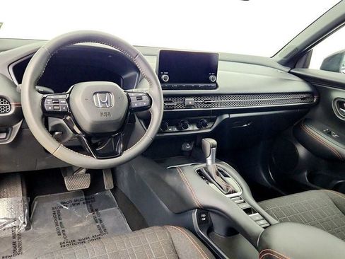 Used 2024 Honda HR-V Sport image 11