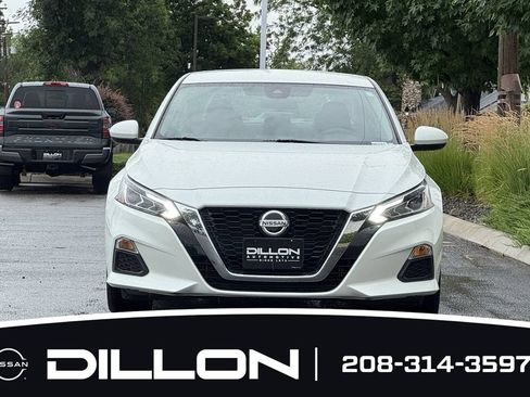 Used 2022 Nissan Altima 2.5 SV AWD/4WD image 9