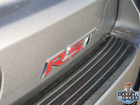 Used 2024 Chevrolet Suburban RST w/ Luxury Package image 15