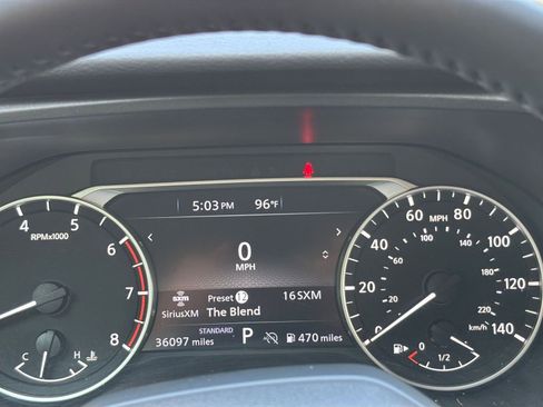 Used 2025 Nissan Rogue SV FWD image 35