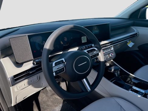 New 2026 Hyundai Tucson SE image 7