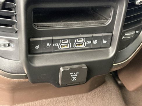 Used 2025 RAM 1500 Limited AWD/4WD image 23