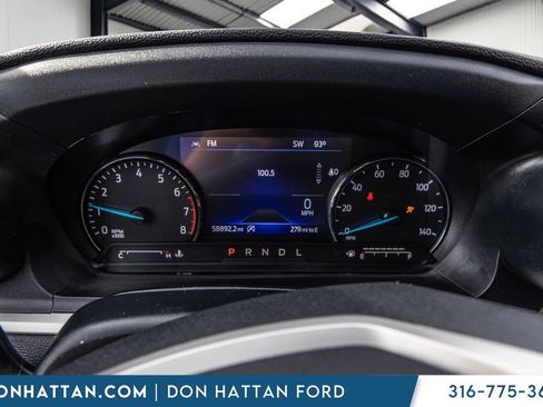 Used 2021 Ford Explorer XLT AWD/4WD image 7