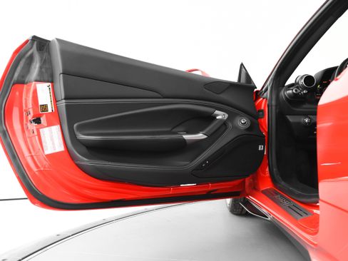 Certified 2020 Ferrari F8 Tributo image 10