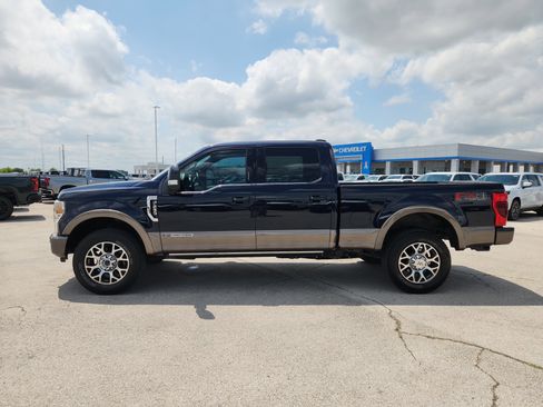 Used 2022 Ford F250 King Ranch w/ King Ranch Ultimate Package AWD/4WD image 4