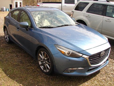 Used 2018 MAZDA MAZDA3 Grand Touring w/ Premium Equipment Package image 2