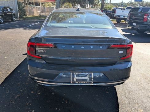 Certified 2024 Volvo S90 T8 Ultimate w/ Lounge Package image 4