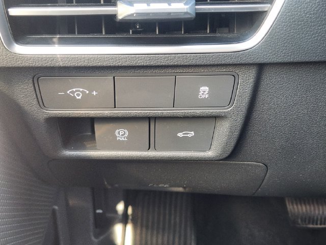 Used 2025 Hyundai Sonata SEL FWD image 23