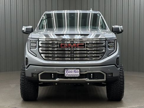 Used 2024 GMC Sierra 1500 Denali w/ Denali Reserve Package AWD/4WD image 8