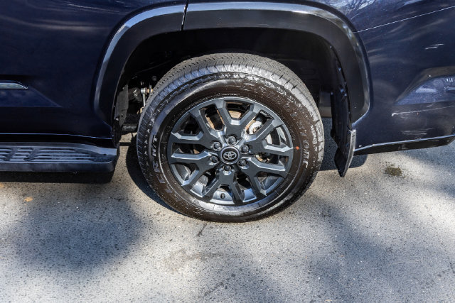 Certified 2026 Toyota Sequoia Platinum AWD/4WD image 12