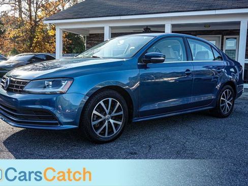 Used 2018 Volkswagen Jetta SE image 12