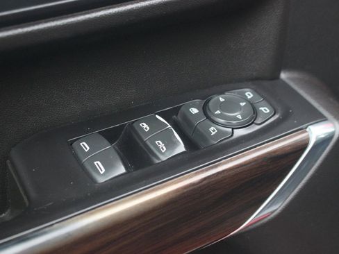 Used 2019 GMC Sierra 1500 SLT w/ SLT Premium Package AWD/4WD image 18