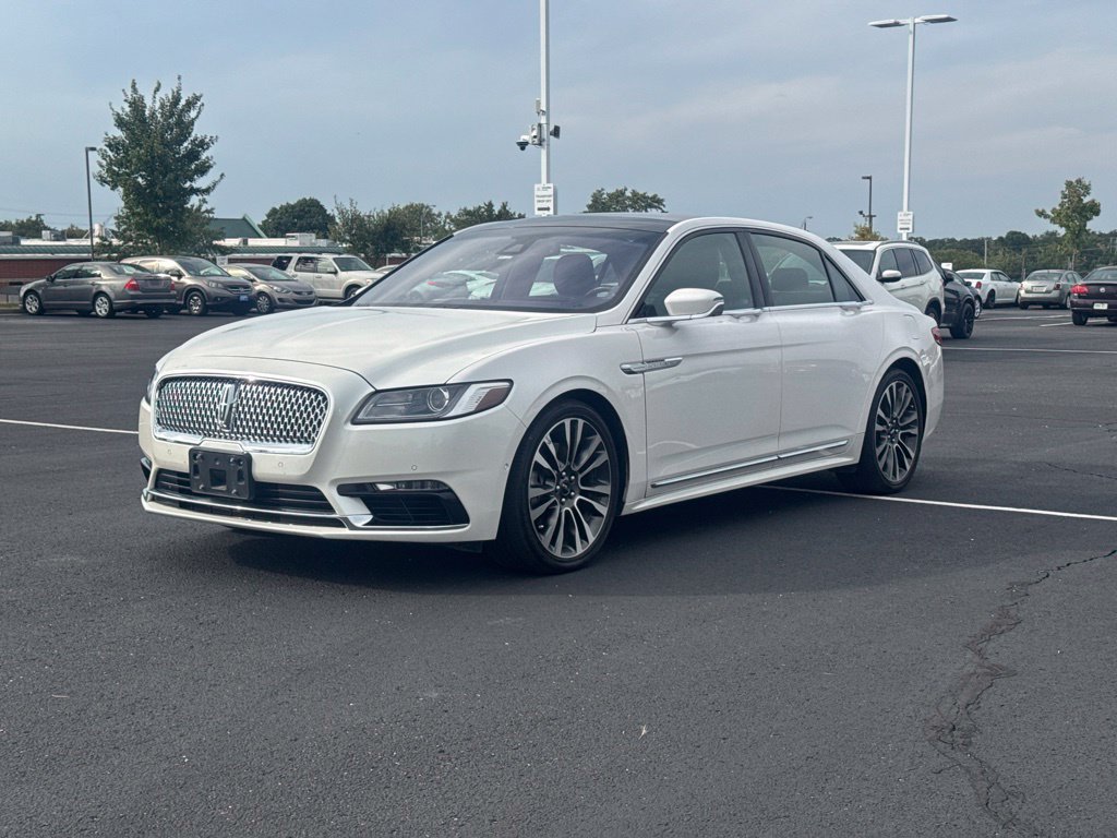 Used 2018 Lincoln Continental Select AWD/4WD image 17