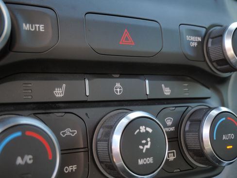 Used 2021 RAM 1500 Big Horn AWD/4WD image 26