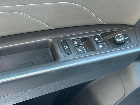Used 2022 Volkswagen Atlas SE AWD/4WD image 11