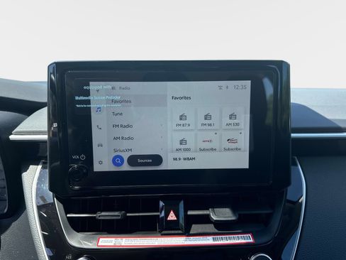 Used 2025 Toyota Corolla LE FWD image 21