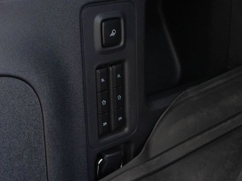 Used 2025 Ford Expedition Tremor AWD/4WD image 18