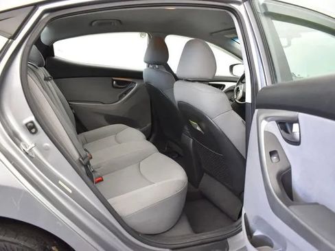 Used 2012 Hyundai Elantra GLS w/ Preferred Pkg 3 FWD image 17