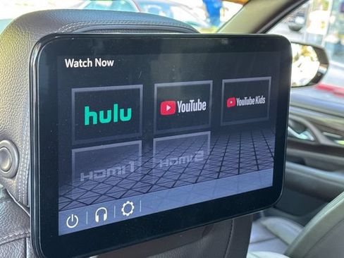 Used 2023 GMC Yukon Denali AWD/4WD image 15