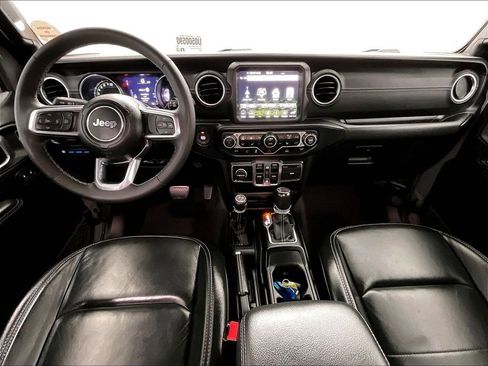 Used 2023 Jeep Wrangler Unlimited Sahara w/ Cold Weather Group AWD/4WD image 21