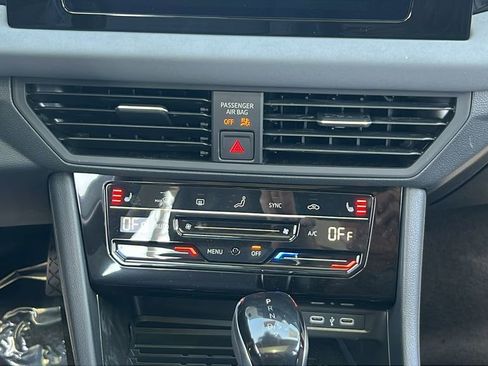 New 2026 Volkswagen Jetta SE image 23