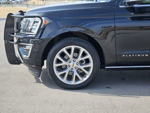 Used 2019 Ford Expedition Max Platinum image 10