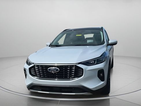 New 2026 Ford Escape PHEV w/ PHEV Premium Package image 9