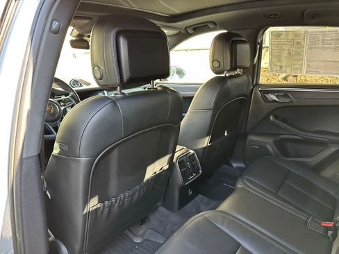 Used 2021 Porsche Macan GTS image 12