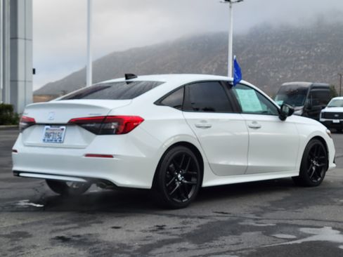 Used 2024 Honda Civic Sport image 2