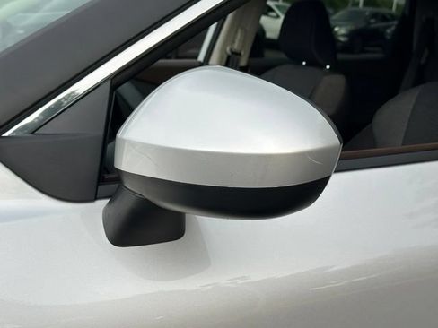 Certified 2023 Nissan Rogue SV AWD/4WD image 10
