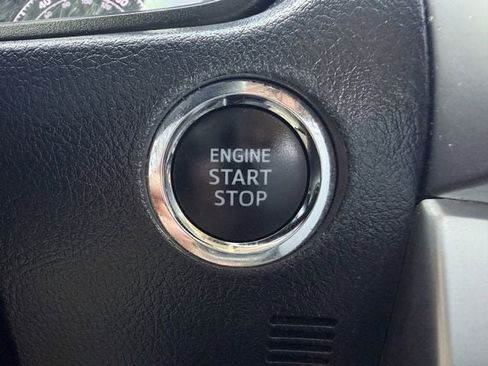 Certified 2022 Toyota 4Runner SR5 Premium w/ Moonroof Package image 21