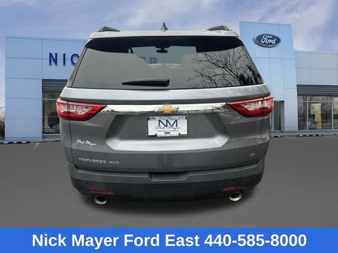 Used 2020 Chevrolet Traverse LT image 6