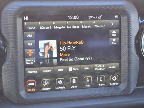 Used 2021 Jeep Wrangler Unlimited Sahara image 32