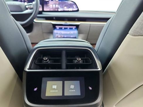 Used 2023 Lucid Air Touring AWD/4WD image 54