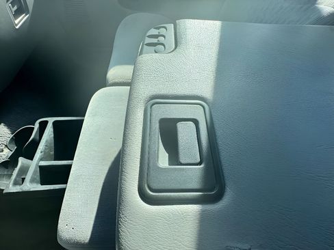 Used 2000 Ford F250 XL image 18