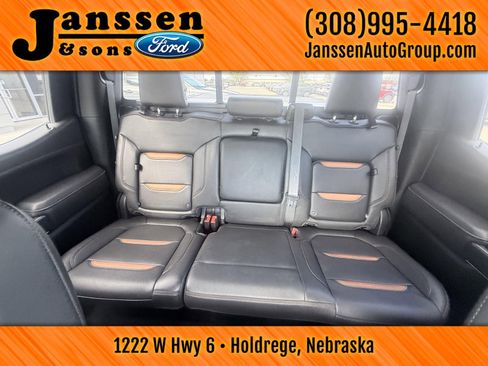 Used 2021 GMC Sierra 1500 AT4 w/ AT4 Value Package AWD/4WD image 34