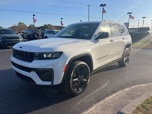 New 2026 Jeep Grand Cherokee Limited AWD/4WD image 4