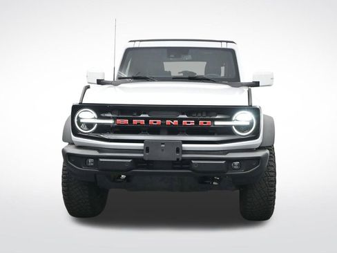 Used 2024 Ford Bronco Outer Banks w/ Sasquatch Package AWD/4WD image 2