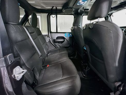 Used 2020 Jeep Wrangler Unlimited Sport AWD/4WD image 30