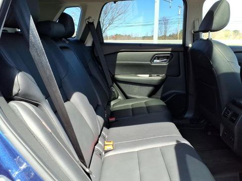 Certified 2022 Nissan Rogue SL w/ SL Premium Package AWD/4WD image 11
