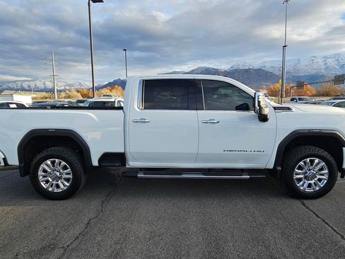 Used 2020 GMC Sierra 2500 Denali image 2