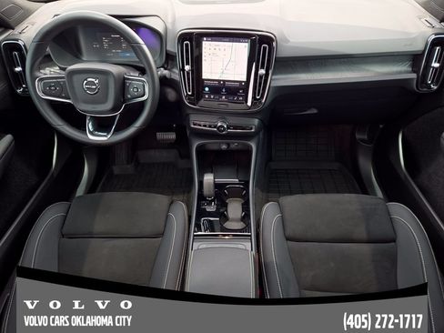 Certified 2023 Volvo C40 P8 Recharge Ultimate w/ Protection Package Premier AWD/4WD image 20