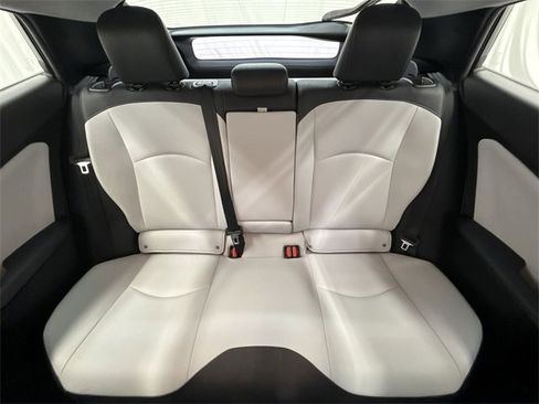 Used 2018 Toyota Prius Four image 23