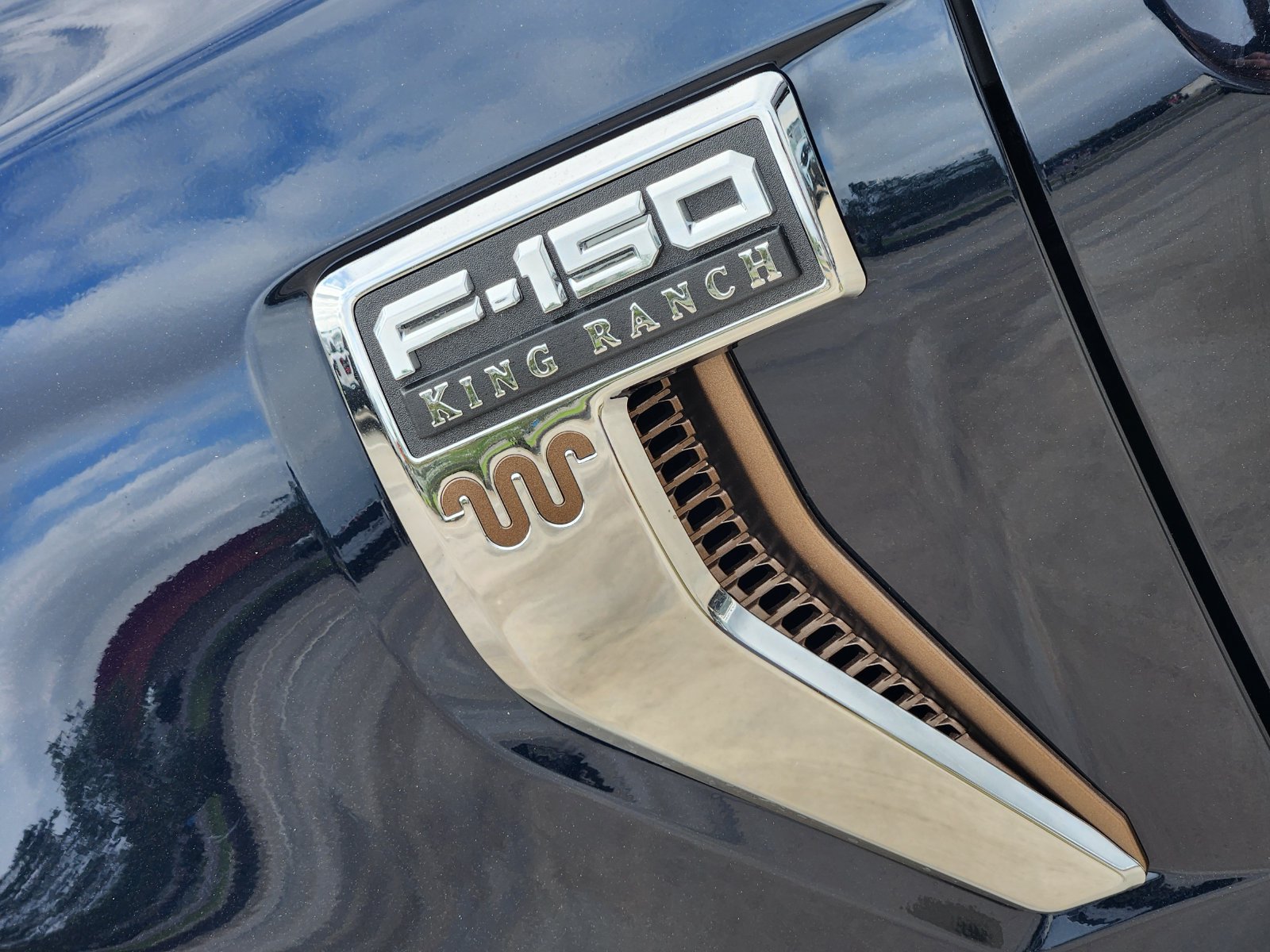 New 2026 Ford F150 King Ranch w/ Equipment Group 601A High AWD/4WD image 9
