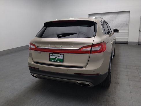 Used 2017 Lincoln MKX Select w/ Select Plus Package FWD image 7