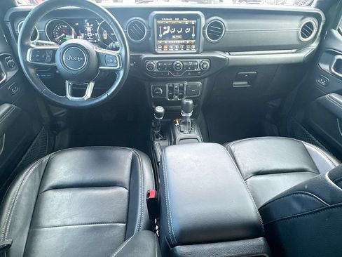 Used 2023 Jeep Wrangler Unlimited Sahara w/ Cold Weather Group AWD/4WD image 25