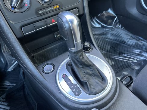 Used 2018 Volkswagen Beetle 2.0T Coast w/ Coast Lighting Package image 25