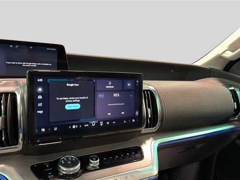 Used 2025 Ford Expedition Platinum AWD/4WD image 12